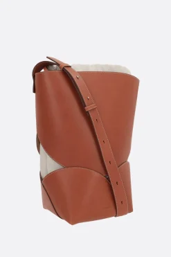 Borse A Tracolla>JIL SANDER borsa a secchiello Curve media in pelle liscia e canvas Marrone