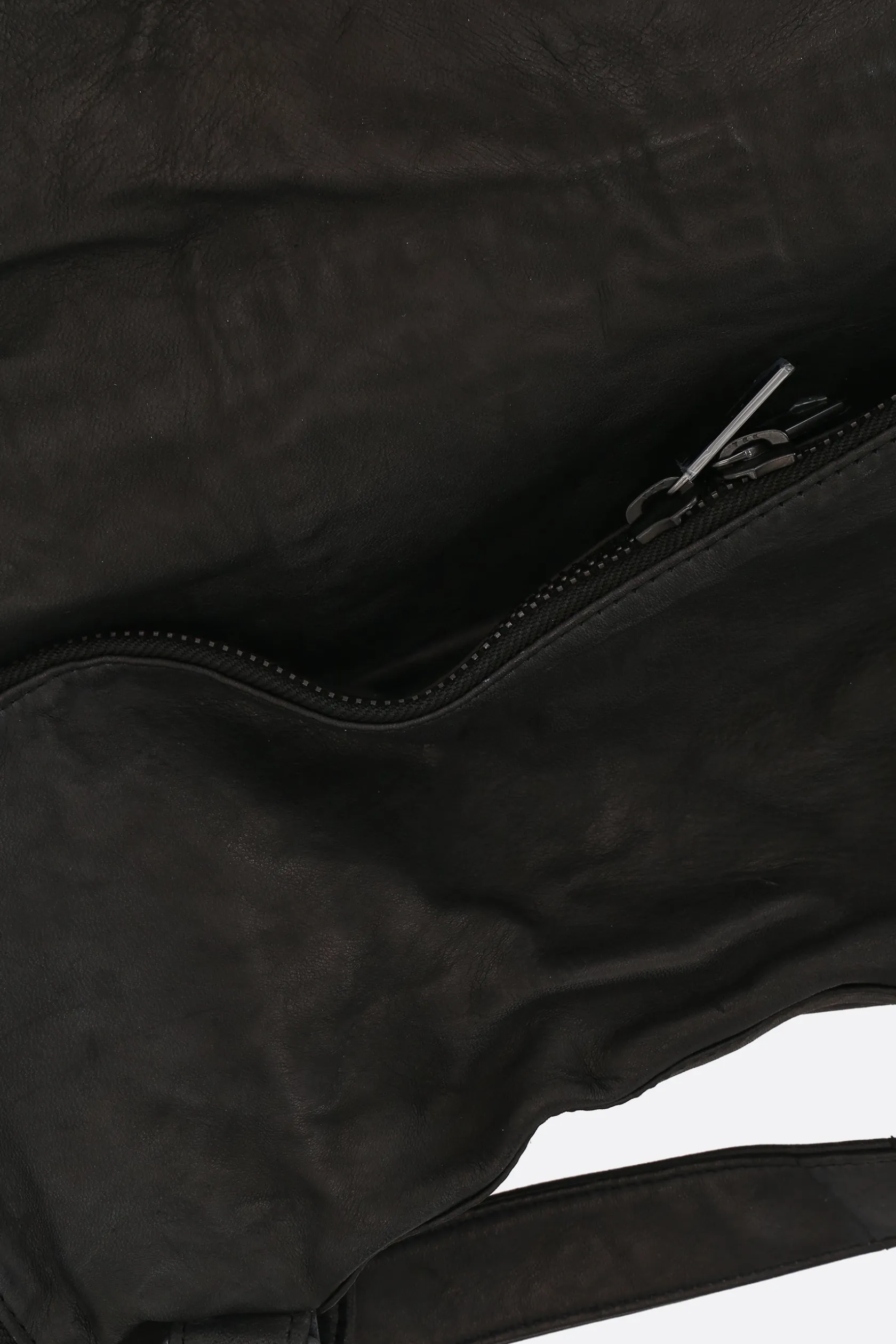 Borse A Tracolla>YOHJI YAMAMOTO borsa a tracolla in pelle martellata Nero