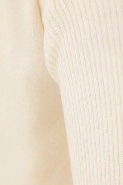 Topwear><noscript><img width=