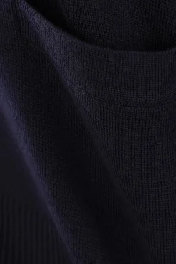 Topwear><noscript><img width=