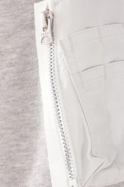 Topwear><noscript><img width=