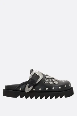 Décolletés E Slingbacks>TOGA PULLA mule flat in pelle liscia con borchie Nero