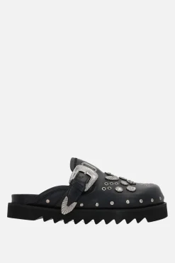 Mocassini E Slippers>TOGA VIRILIS mule in pelle liscia con borchie Nero