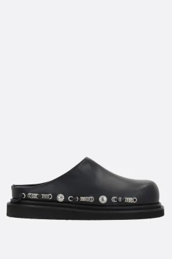 Mocassini E Slippers>TOGA VIRILIS mule in pelle liscia con occhielli Nero