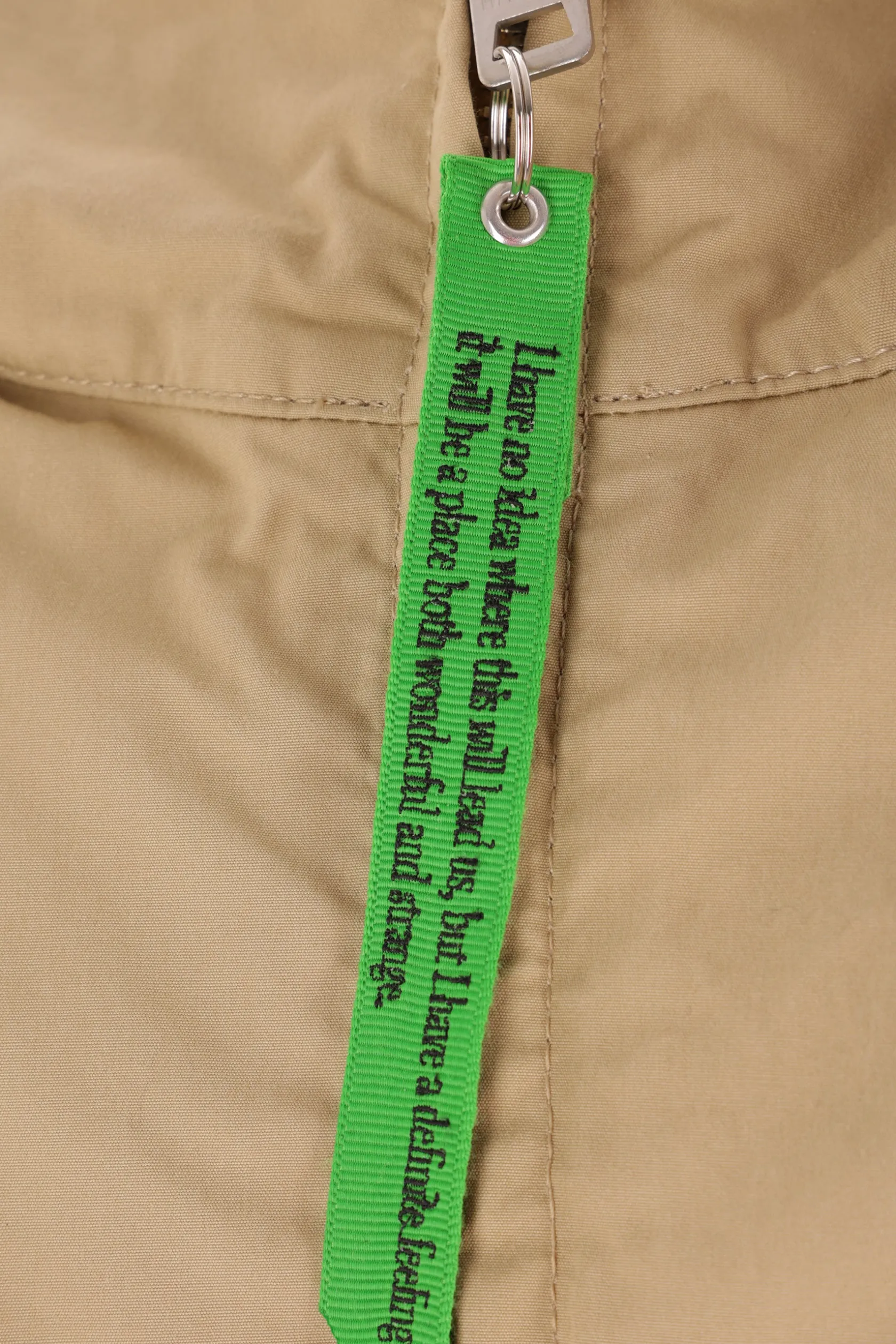 Capispalla>UNDERCOVER parka imbottito in canvas con patch Twin Peaks Neutro