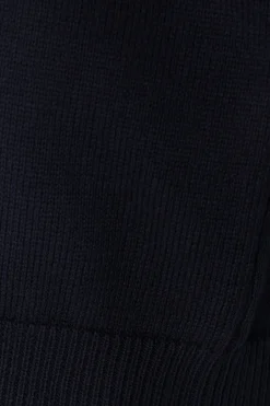 Topwear><noscript><img width=