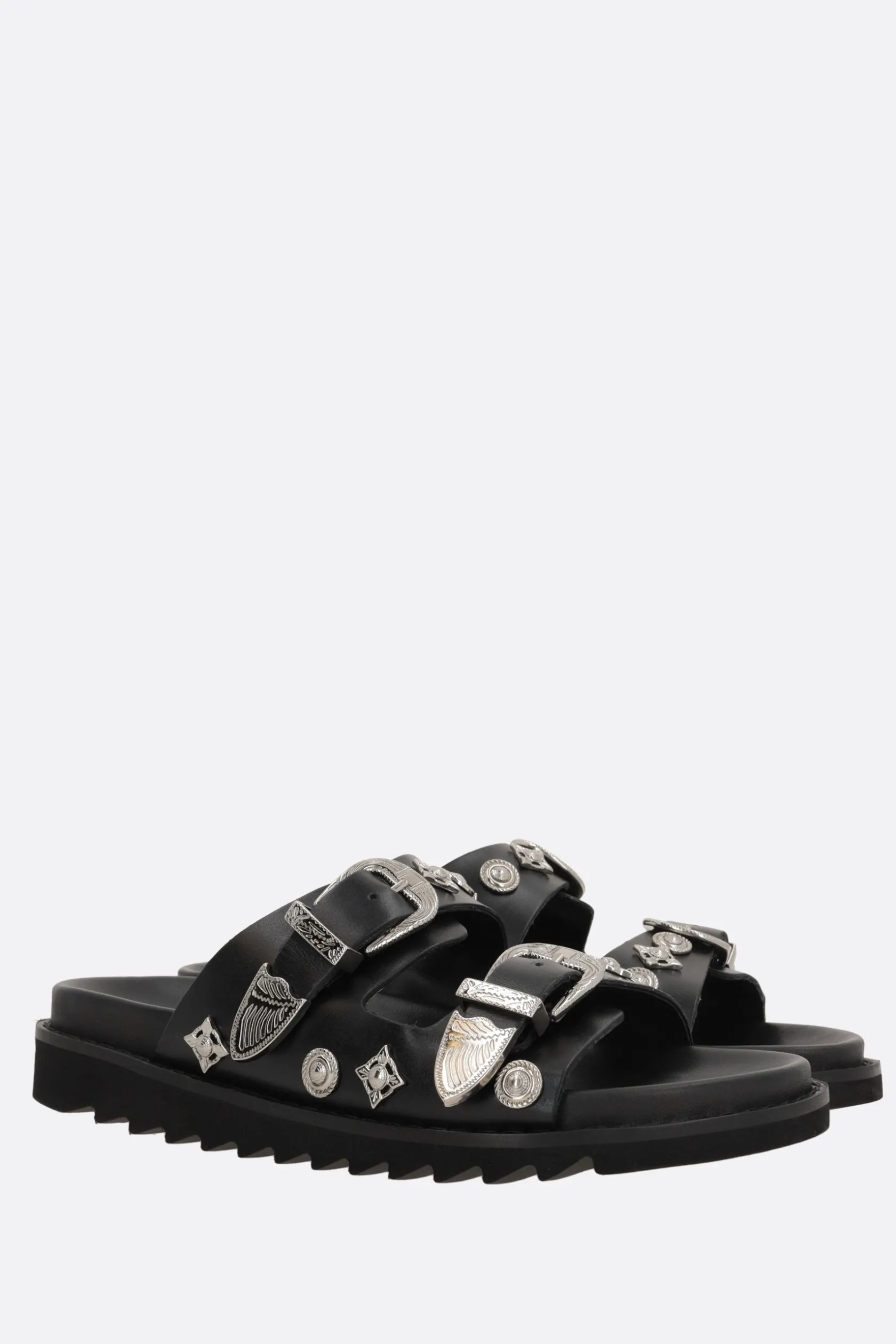 Sandali>TOGA PULLA sandalo flat in pelle liscia con borchie Nero