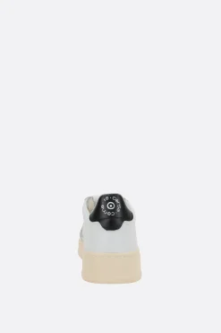 Sneakers><noscript><img width=