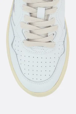 Sneakers><noscript><img width=