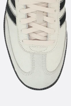Sneakers><noscript><img width=