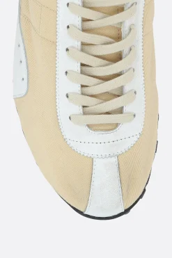 Sneakers><noscript><img width=