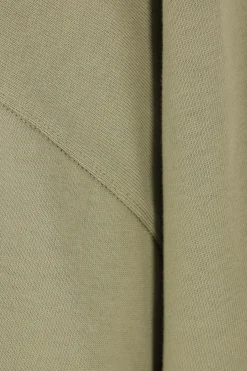Topwear><noscript><img width=